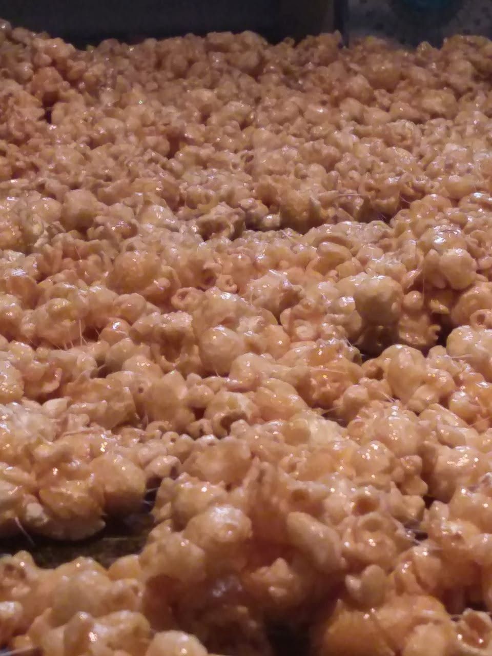 Caramel Corn (with or without nuts)