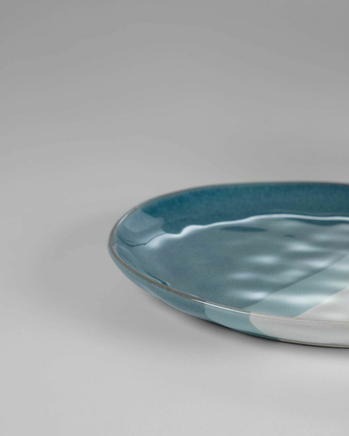Plato de postre Nelba blanco y azul