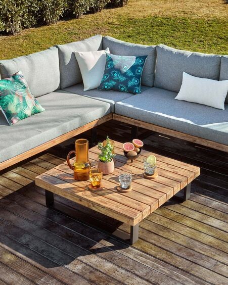 Set Zalika de sofá rinconero de 5 plazas y mesa de madera maciza de acacia FSC 100%