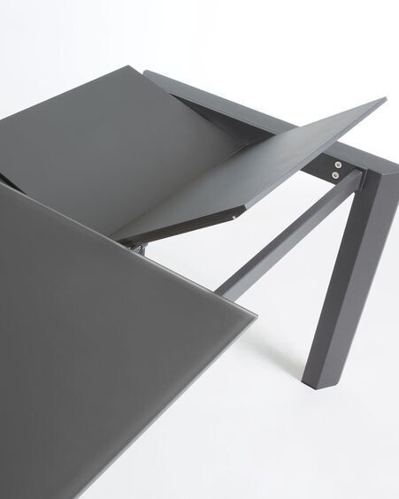Mesa extensible Axis de cristal gris y patas de acero acabado grafito 160 (220) cm