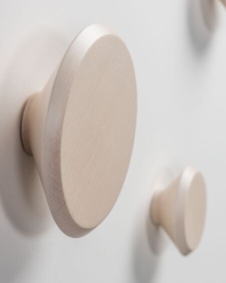 Set Nadua de 3 colgadores de madera maciza de haya con acabado natural