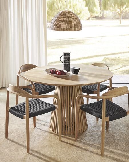 Silla Nina de madera maciza acacia y cuerda negro