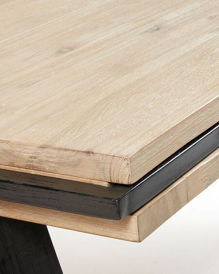 Mesa Thinh de madera maciza de acacia y patas de acero con acabado negro 160 x 90 cm