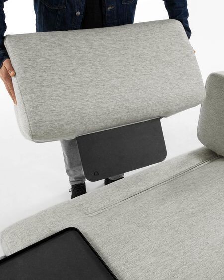 Sofá Compo 3 plazas beige con bandeja pequeña 232 cm