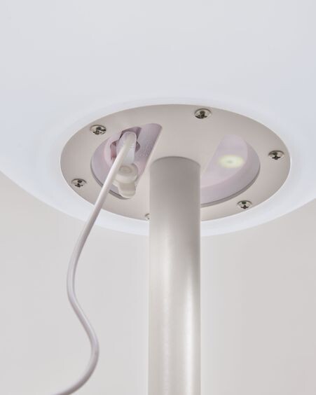 Lámpara de mesa de exterior Dinesh de acero blanco