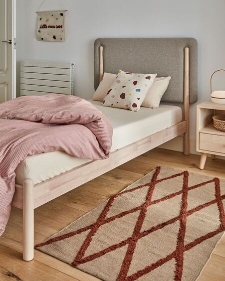 Cama Shayndel de madera maciza de caucho 90 x 190 cm