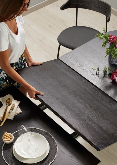 Mesa extensible Milian 140 (220) x 90 cm chapa de fresno patas de acero acabado negro