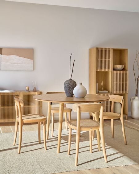 Silla Romane madera de haya acabado natural y chapa de fresno y ratán
