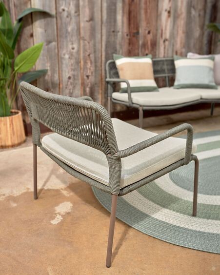 Sillón Cailin de cuerda verde y patas de acero galvanizado pintado en verde oscuro