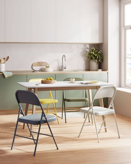 Silla plegable Aidana de metal gris oscuro
