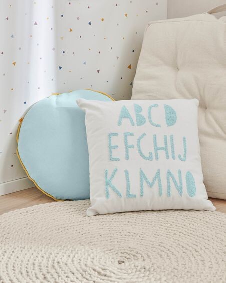 Funda cojín Keila 100% algodón blanco abecedario azul 45 x 45 cm