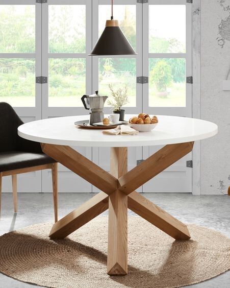 Mesa redonda Lotus Ø 135 cm DM lacado blanco patas madera maciza de roble