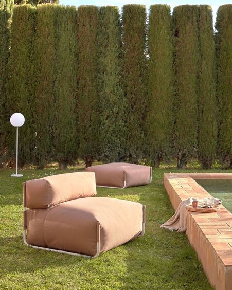 Puf sofá modular con respaldo 100% exterior Square terracota y aluminio blanco 101x101 cm