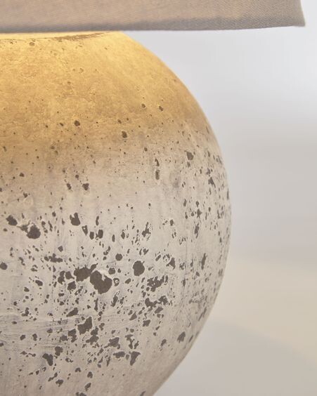 Lámpara de mesa Marcela de cerámica con acabado gris
