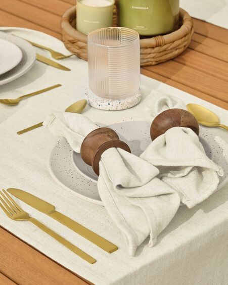 Set Lite de 16 cubiertos dorado