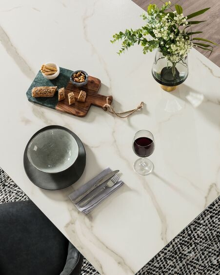 Mesa Argo porcelánico blanco y patas de acero efecto madera 200 x 100 cm