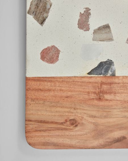 Tabla de servir Temira de madera y terrazzo multicolor