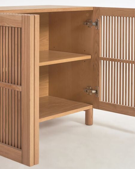 Aparador Beyla de madera maciza y chapa de roble 180 x 71,5 cm FSC 100 %