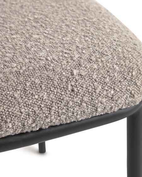 Silla Ciselia de borreguito gris claro y metal negro