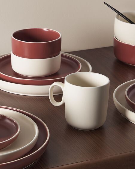 Taza de café Roperta de porcelana beige