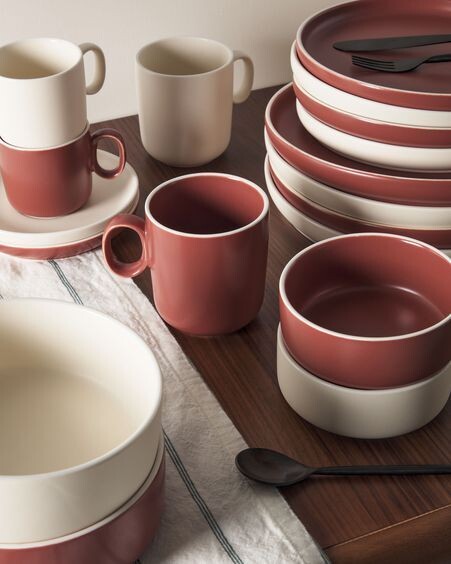 Taza de café Roperta de porcelana beige
