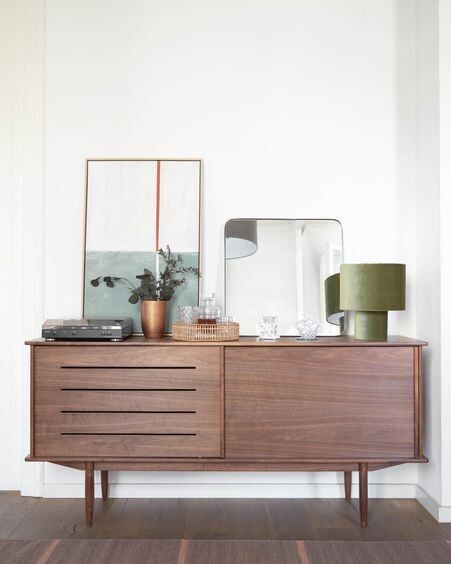 Lámpara de mesa Eastend de terciopelo verde