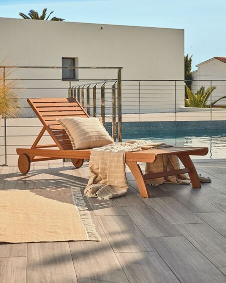 Manta Sweeney 100% algodón rayas blanco y beige 170 x 130 cm