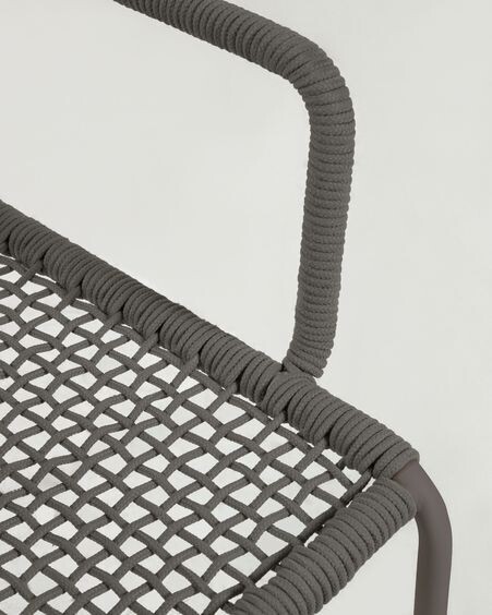 Silla Cailin de cuerda verde y patas de acero galvanizado pintado en verde oscuro