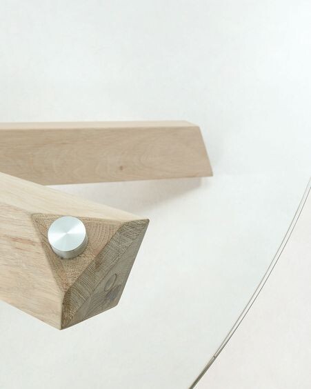 Mesa redonda Lotus de cristal y patas de madera maciza de roble Ø 120 cm