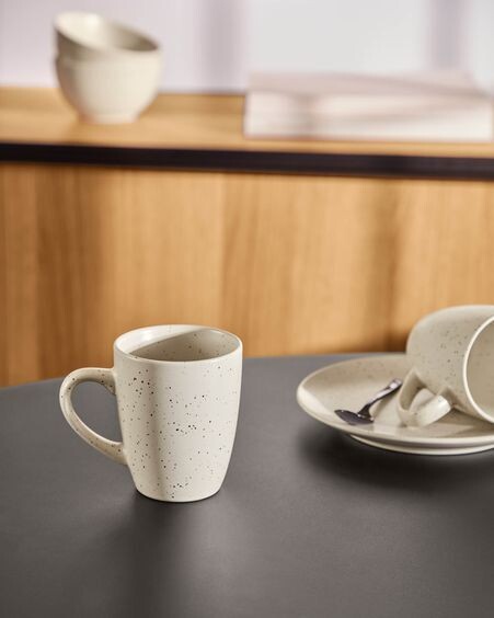 Taza Aratani de cerámica blanco