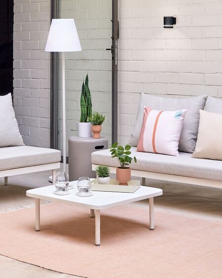 Set exterior Zaltana de sofá rinconero y mesa aluminio acabado pintado blanco mate 164 cm