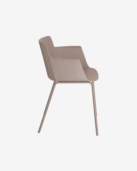 Silla con brazos Hannia marrón