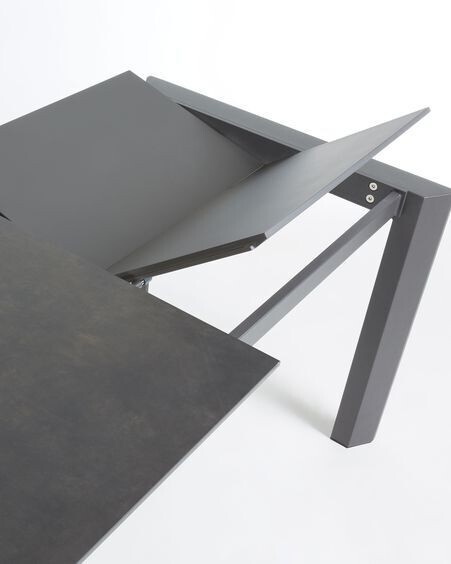 Mesa extensible Axis porcelánico acabado Vulcano Roca patas acero antracita 120 (180) cm