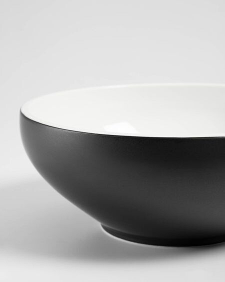 Bol Sadashi grande de porcelana blanco y negro