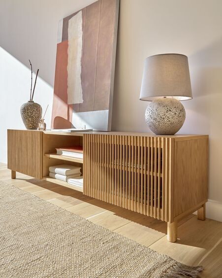 Mueble TV Beyla 2 puertas de madera maciza y chapa de roble 180x49,5 cm FSC 100% FSC 100%