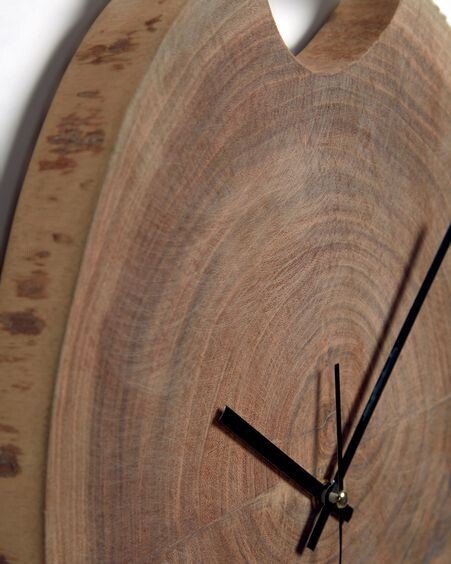 Reloj de pared redondo Yuliana de madera maciza de acacia Ø 30 x 35 cm