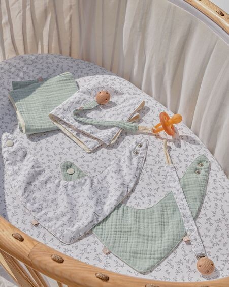 Set Yamile de 2 mini toallas 100% algodón orgánico (GOTS) turquesa y blanco con hojas gris