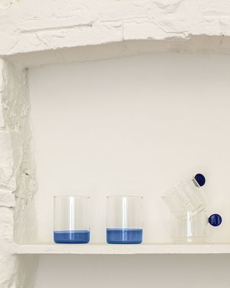 Vaso Dorana vidrio transparente y azul