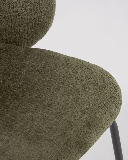 Silla Minna de chenilla verde y patas de acero acabado negro