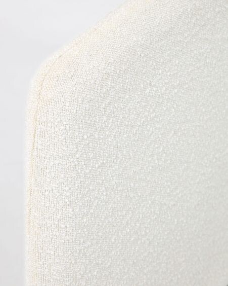 Cama Dyla de borreguito blanco y patas de madera maciza de haya 160 x 200 cm