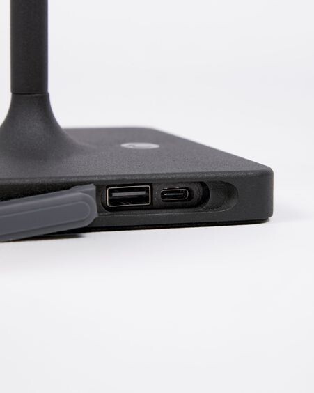 Lámpara de mesa de exterior Aluney con acabado negro
