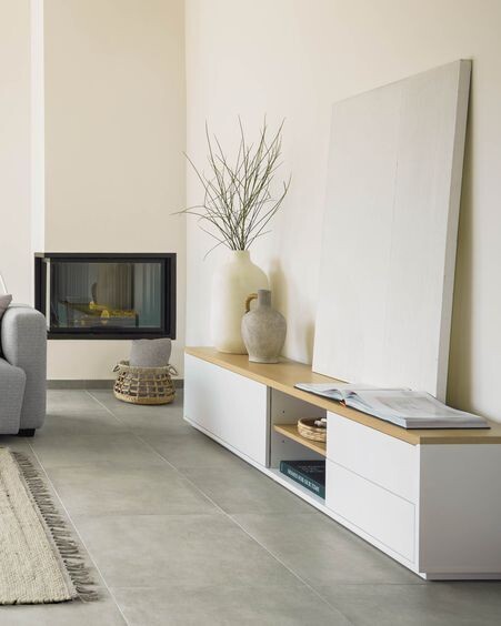 Mueble TV Abilen de chapa roble y lacado blanco 200 x 44 cm FSC 100%