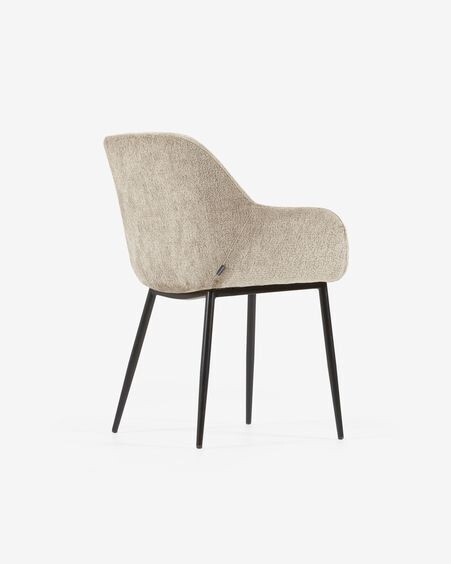 Silla Konna de chenilla beige y patas de acero acabado pintado negro