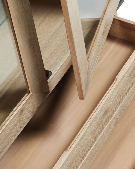 Vitrina Thinh de madera maciza de acacia y patas de acero con acabado negro 95 x 187 cm