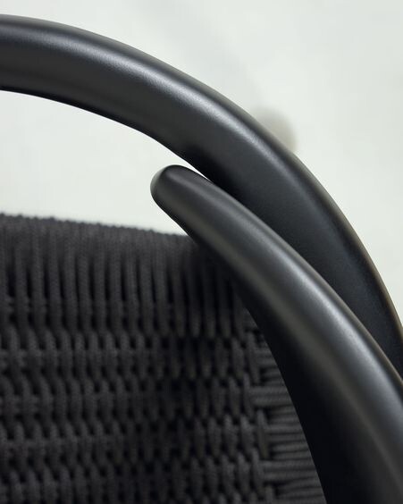 Silla Nina de madera maciza de acacia acabado negro mate y cuerda negro