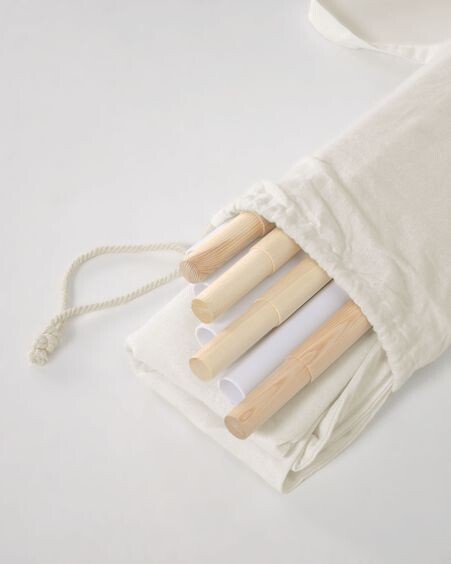 Tipi Darlyn 100% algodón blanco y patas de madera maciza de pino