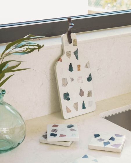 Tabla de servir Temira de terrazo multicolor