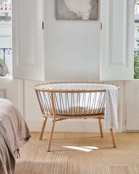 Moisés Leonela de madera maciza fresno y contrachapado 97 x 62 cm FSC 100%