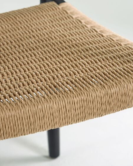 Silla Nina de madera maciza de acacia acabado negro y cuerda de papel beige