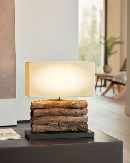Lámpara de mesa Sahai de madera maciza de caucho